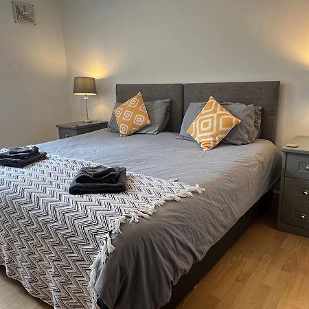 Spacious Ground Floor Suite Comfortably Sleeps Up To Eight Halifax Eksteriør bilde