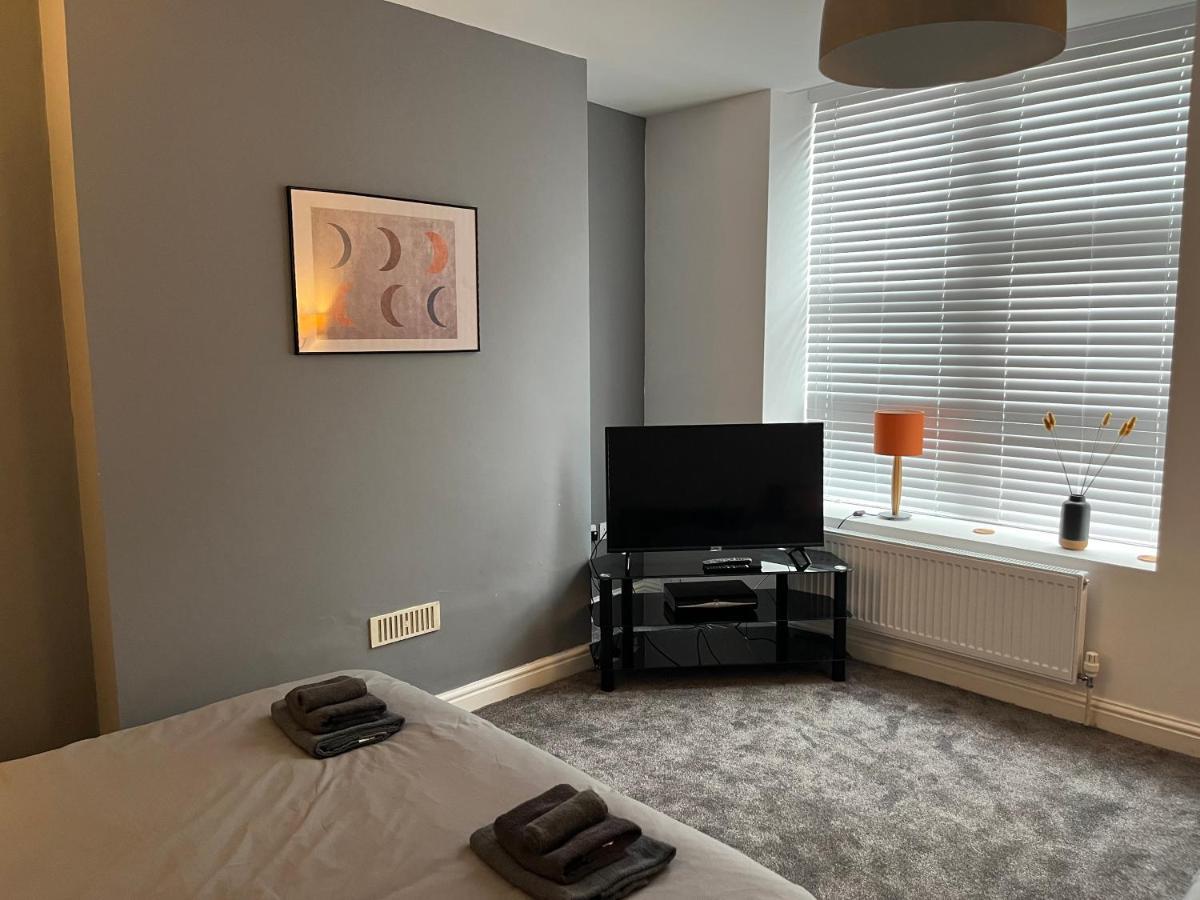 Spacious Ground Floor Suite Comfortably Sleeps Up To Eight Halifax Eksteriør bilde